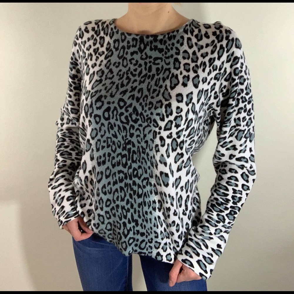 Cathy Daniels 100% acrylic leopard print sweater